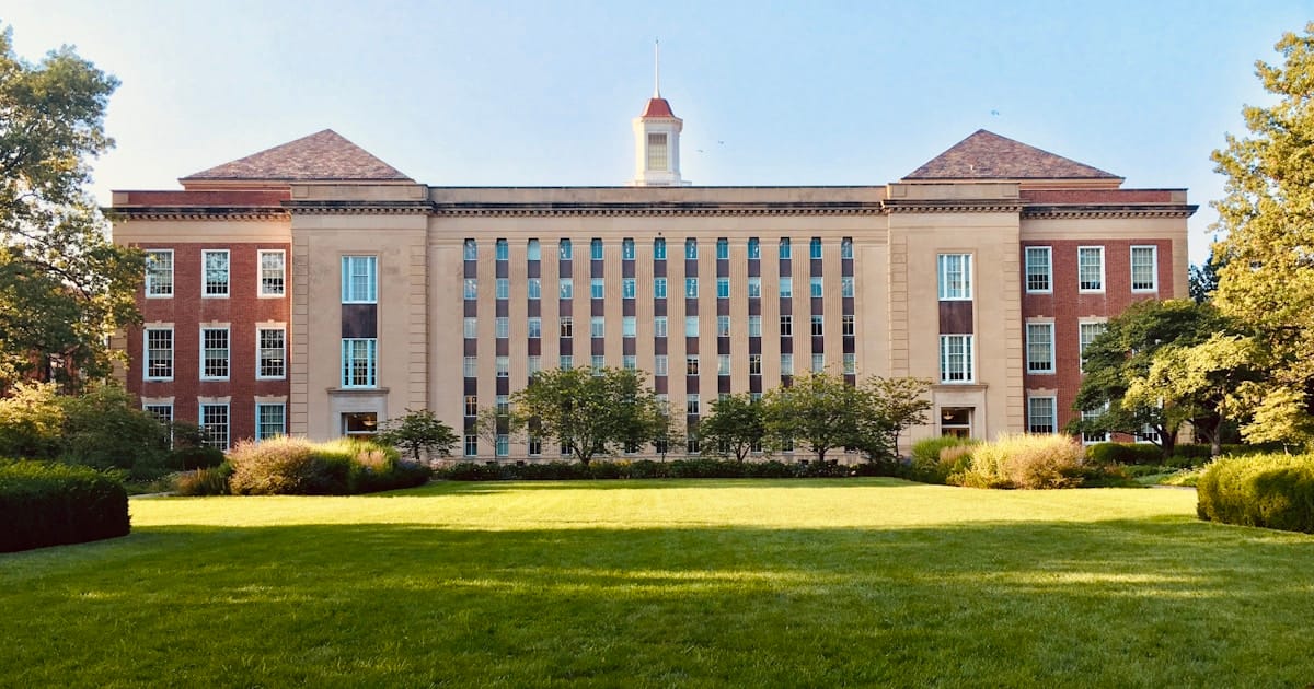 Almanya devlet üniversitesi kampüsü