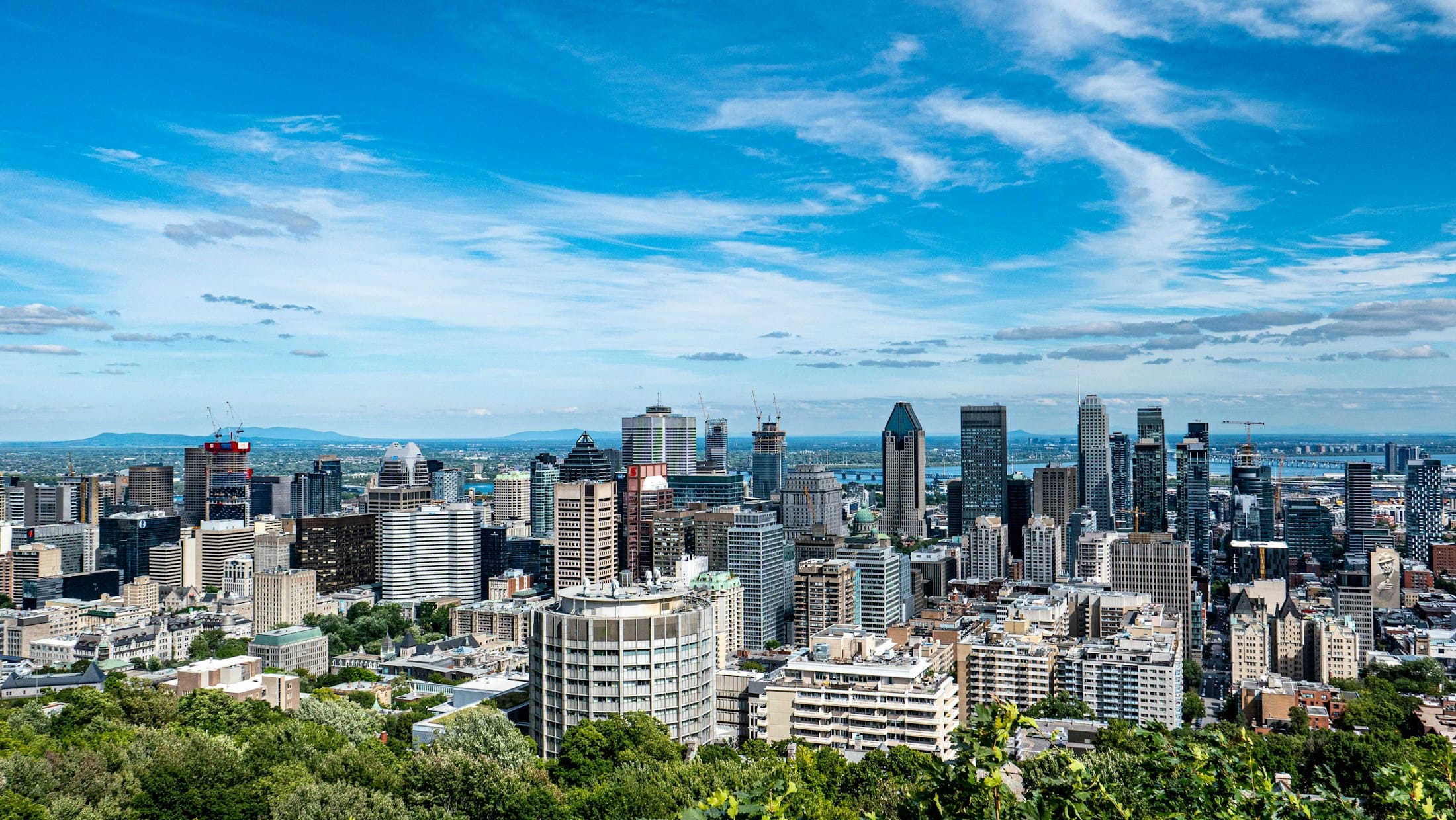 Montreal skyline · Quebec